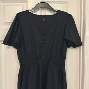 Ann Taylor tiered midi dress